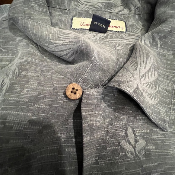 Tommy Bahama Men's Gray Silk Hawaiian Shirt, Button Down, Short Sleeve, Size XL - Picture 7 of 11